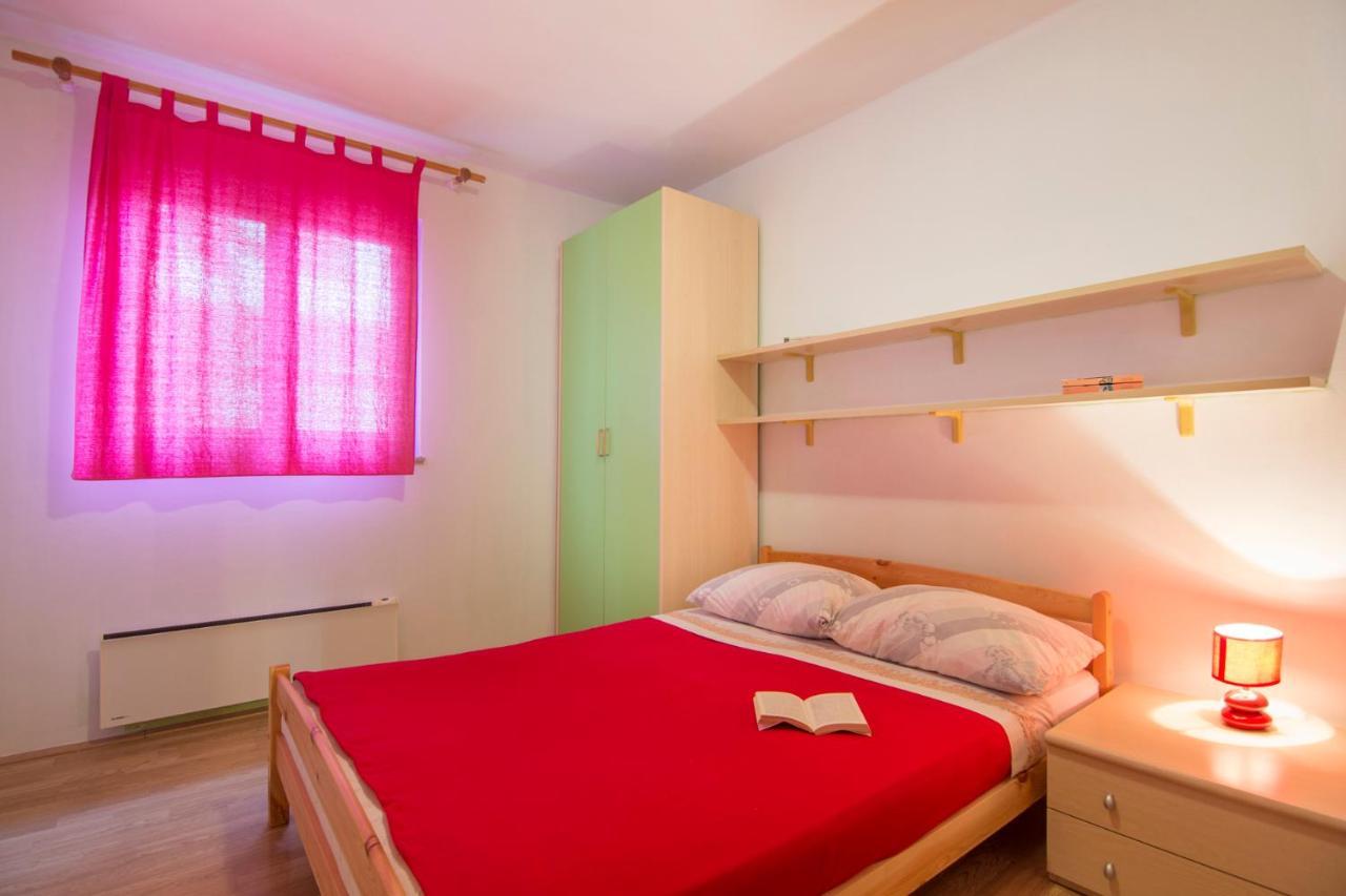 Apartments Emil 769 Fažana Eksteriør bilde